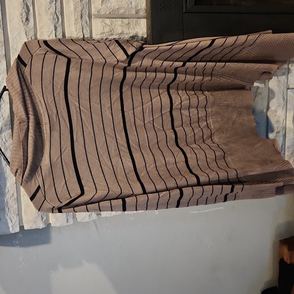 Cardigan - Picture 4 of 4